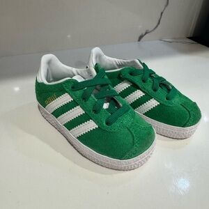 Adidas Kids Green and White Sneakers